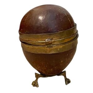 Vintage 19th C. English Coconut Shell Footed Trinket  Box With‎ Gold Clasps